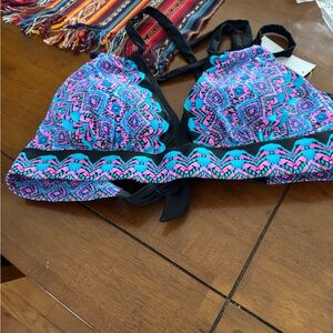 Meet.Curve Geometric Bikini Top